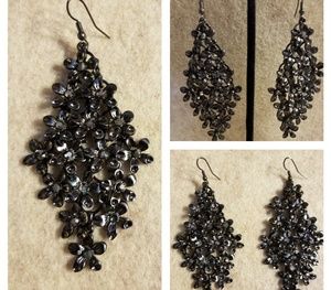 CHANDELIER FLOWER EARRINGS